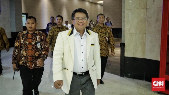 Penyidik Ditreskrimsus Polda Metro Jaya hari ini memeriksa Presiden PKS, Sohibul Iman. Namun karena belum kelar, maka polisi jadwal ulang pemeriksaan.
