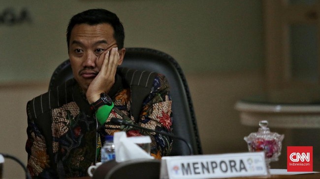 Sesmenpora Gatot S Dewa Broto sebut isu Imam Nahrawi mundur dari jabatan Menteri Pemuda dan Olahraga (Menpora) sebagai berita bohong.