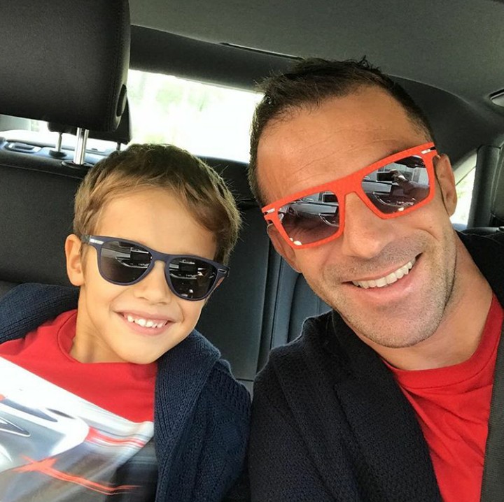 <p>Bersama sang anak, Sasha, yang baru-baru ini berulang tahun ke-7. (Foto: Instagram @alessandrodelpiero)</p>