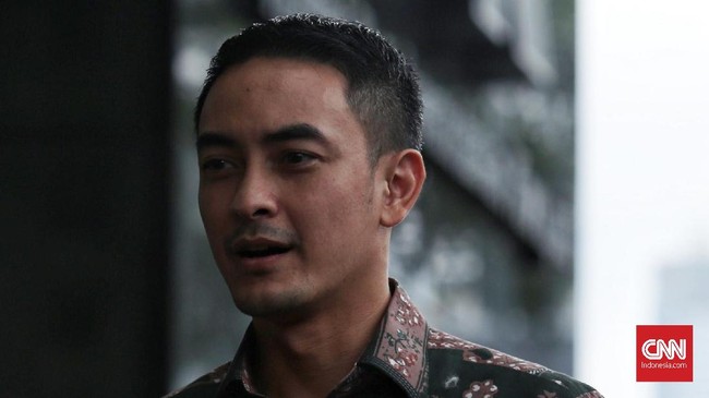 Zumi Zola belum berniat mengajukan praperadilan meski mengklaim tidak bersalah dalam kasus 'uang ketok' APBD Jambi 2018.