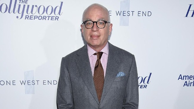 Piranha di kolam media massa Manhattan, julukan yang disematkan sejumlah media untuk Michael Wolff, penulis buku kontroversi di Gedung Putih pada era Trump.