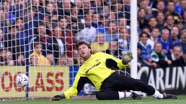 Setelah 20 tahun berlalu, eks Manchester United Massimo Taibi masih sedih dengan julukan 'Kiper Terburuk dalam Sejarah Premier League'.