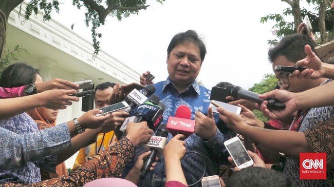 Kementerian Perindustrian menargetkan ekspor industri tekstil dan produk tekstil 2018 tembus US$14 miliar atau setara Rp223,6 triliun.