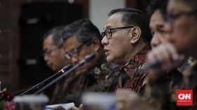 Jokowi Ajukan Nama Calon Bos Baru BI ke DPR Bulan Depan