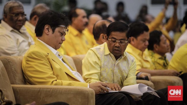 Eks Sekjen Golkar Idrus Marham meminta DPD I tak takut untuk mengganti ketua umum Airlangga Hartarto.