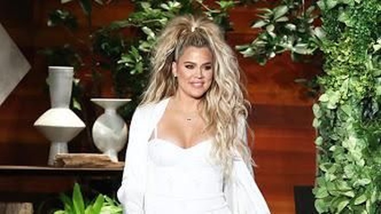 Sedang hamil tapi pakai baju ketat seperti Khloe Kardashian, aman nggak ya?