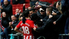 Selebrasi Gol Berlebihan Bikin Diego Costa Dikartu Merah
