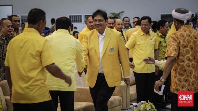 Ketua Umum Golkar Airlangga Hartarto bakal banyak menggeser posisi pengurus di dewan pimpinan pusat partai beringin yang akan dia umumkan siang ini.