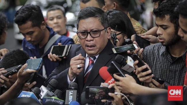 Hasto Kristiyanto menerangkan, santernya beberapa nama yang muncul sebagai bakal cawagub PDIP sampai saat ini masih sebatas wacana yang digulirkan banyak pihak.