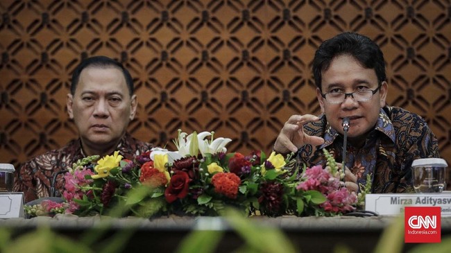 BI mengaku kenaikan suku bunga acuan sebesar 25 basis poin menjadi 4,5 persen dilakukan guna memancing aliran dana asing masuk kembali ke Indonesia.
