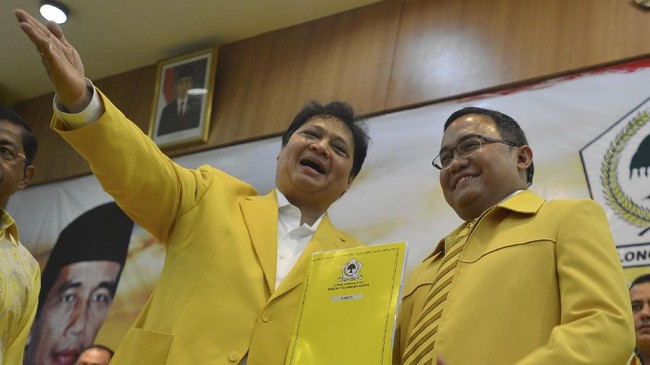 Gaikindo menuding Menperin Airlangga terlalu sibuk di Golkar sehingga regulasi LCEV molor.