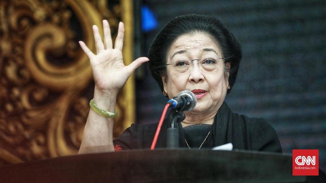Mega menyebut ada politikus yang bisa tampil dengan berbagai perwujudan dan menyelipkan gagasan irasional yang dikemas dengan kesantunan dan bahasa kekinian.