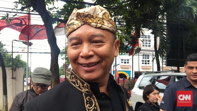 TB Hasanuddin mengklaim dapat membenahi kerusakan lingkungan di Sungai Citarum dalam waktu lima tahun, meski Presiden Joko Widodo menargetkan tujuh tahun.
