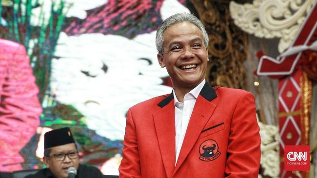 Gubernur Jateng Ganjar Pranowo mengakui dirinya tak diundang oleh PDIP dalam acara pengerahan kader untuk penguatan soliditas partai menuju Pemilu 2024.