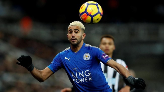 Gelandang Leicester City Riyad Mahrez sempat membuat geger dengan menuliskan salam perpisahan di akun Facebook pribadinya.