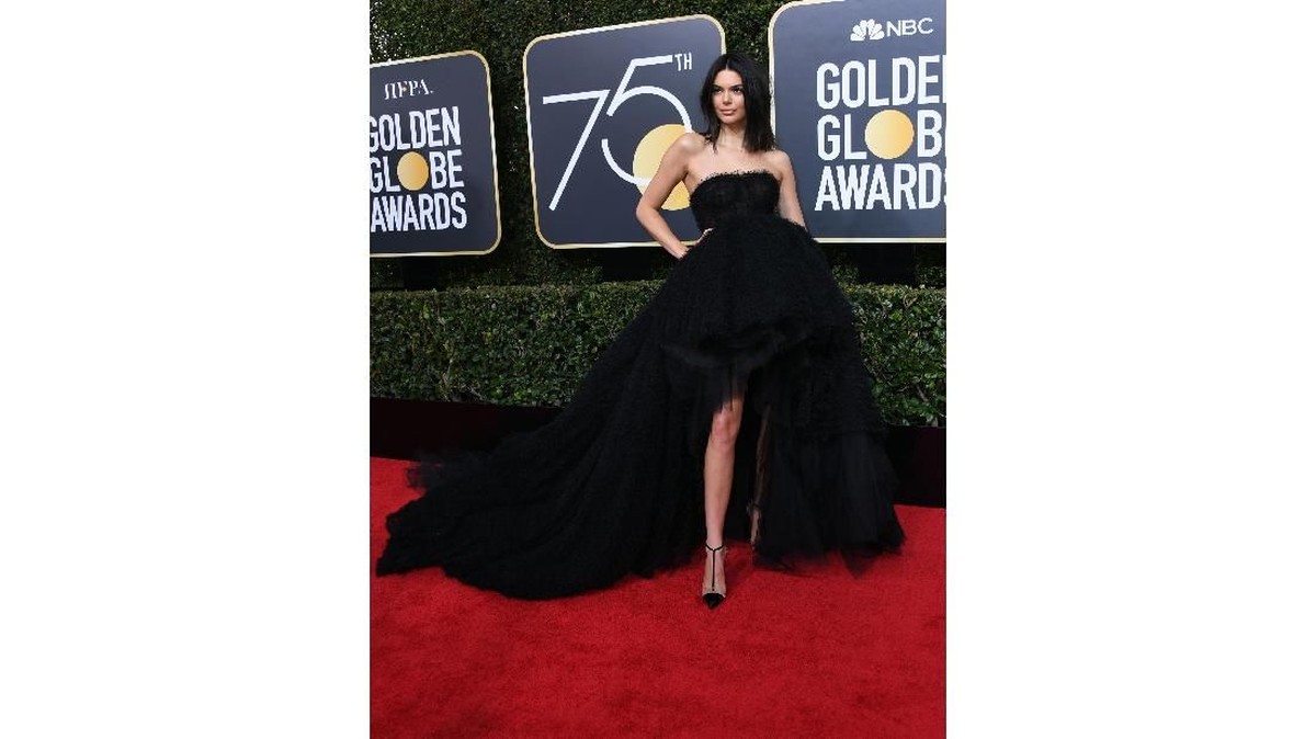 FOTO: Parade Busana Hitam Terbaik di Golden Globe Awards 2018