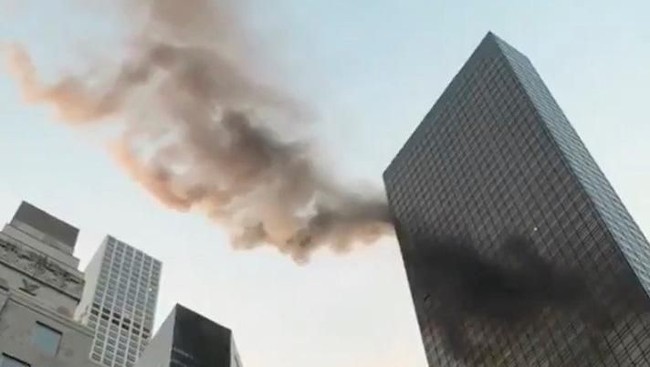 Kebakaran terjadi di Trump Tower, New York, AS. Tak ada korban jiwa yang dilaporkan akibat peristiwa ini.
