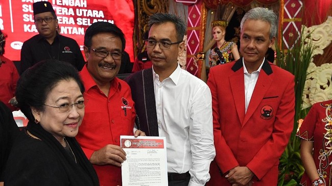 Sekjen Hasto memastikan PDIP akan memberi sanksi kader yang menyebut nama capres 2024 sebelum keputusan Megawati Soekarnoputri.
