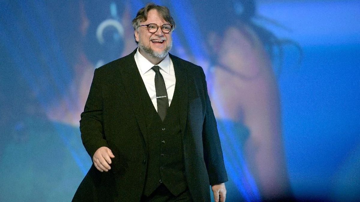 Guillermo del Toro Diganggu Suara Gaib Saat Nginap di Selandia Baru