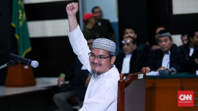Jon Riah Ukur Ginting atau Jonru tidak merasa berasalah atas apa yang dia unggah di media sosial. Dia juga yakin majelis hakim akan membebaskannya.