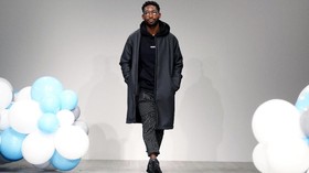 Tinie Tempah Bikin Gebrakan di London Fashion Week Men's 2018