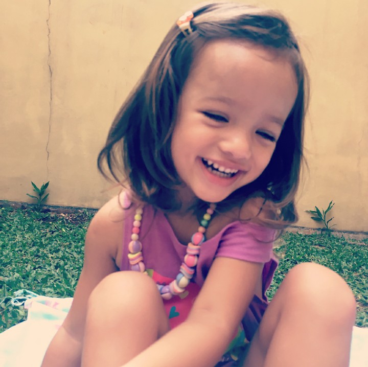 <p>Sienna senyumnya manis banget sih. (Foto: Instagram/siennalittleexplorer)</p>