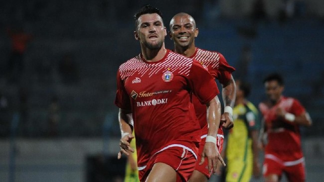 Bomber Persija Jakarta Marko Simic mengaku tak sabar bertemu dengan striker Bali United Ilija Spasojevic.