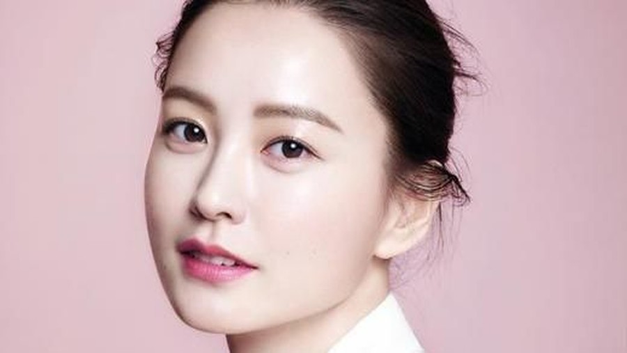 Jung Yu-mi, calon istri Gong Yoo.