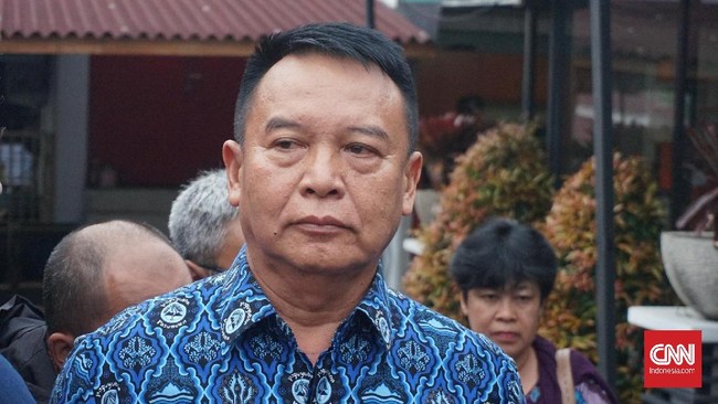 Politikus PDIP di DPR, TB Hasanuddin menyebut perlu ada Rancangan UU Lembaga Kepresidenan untuk melarang secara tegas praktik cawe-cawe presiden di pemilu.