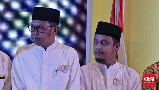 Pasangan kandidat Pilgub Sulsel Nurdin Abdullah-Andi Sudirman Sulaiman tercatat unggul berdasar hasil sementara hitung cepat Indo Barometer, SMRC, LSI Denny JA.