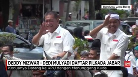 VIDEO: Deddy Mizwar-Dedi Mulyadi Naik Kuda saat Daftar KPU