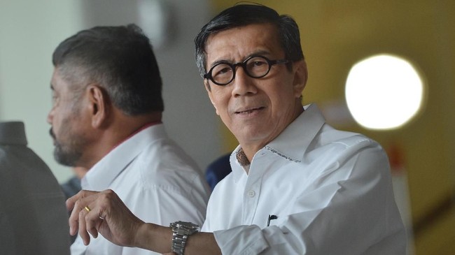 Menkumham Yasonna Laoly berharap rehabilitasi tak hanya diberikan kepada orang-orang berduit. Penjara dianggap bukan solusi untuk pecandu narkotik.