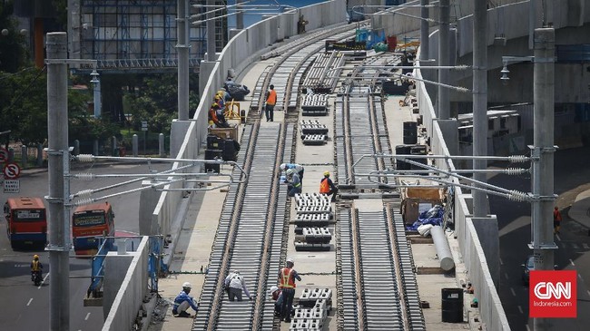 Sebanyak 12 gerbong untuk dua rangkaian kereta MRT yang dipesan dari Jepang dipastikan bakal tiba di Pelabuhan Tanjung Priok, Jakarta pada 28 Maret mendatang.