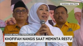 Khofifah Nangis Saat Meminta Restu