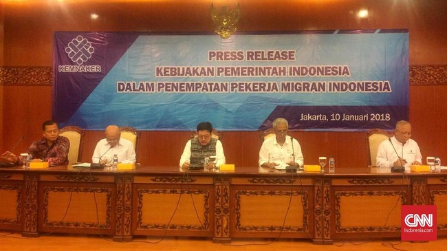 Pemerintah melarang perusahaan penempatan TKI merekrut langsung pekerja migran sektor informal untuk dikirimkan ke negara penempatan, khususnya Malaysia.