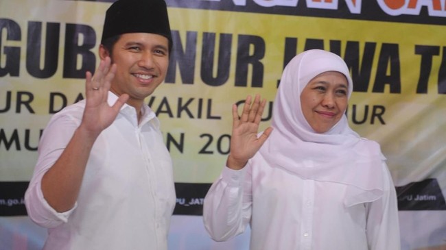 Persyaratan pendaftaran pasangan bakal calon kepala daerah Jatim, Khofifah Indar Parawansa-Emil Dardak, dinyatakan lengkap oleh KPU Jatim.