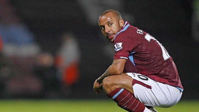 Eks pemain Real Madrid Julien Faubert memilih Borneo FC sebagai klub barunya musim ini. Faubert merasa nyaman di Indonesia yang penduduknya mayoritas muslim.