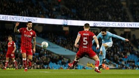 FOTO: Manchester City Kesulitan di Semifinal Piala Liga