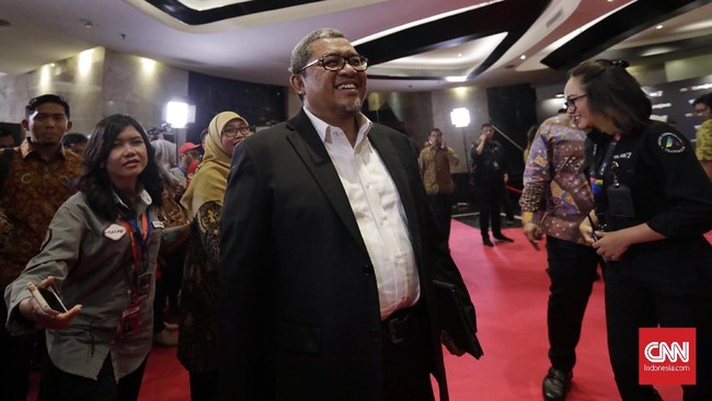 Aher Tegaskan Tak Pernah Jadi Pembicara Muslim Cyber Army Ahmad Heryawan tidak pernah menjadi pembicara dalam acara Workshop Muslim Cyber Army seperti yang ditulis dalam poster yang beredar di media sosial.