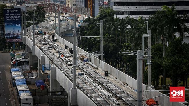 OJK Dorong Penerbitan Surat Utang 'Hijau' untuk Infrastruktur Otoritas Jasa Keuangan (OJK) bakal mendorong penerbitan surat utang 'hijau' (green bond) untuk mendukung pembiayaan infrastruktur dan sektor prioritas.