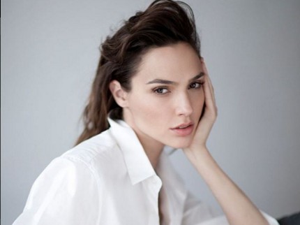Cerita Gal Gadot yang Pernah Merasa Bersalah Jadi Ibu Bekerja