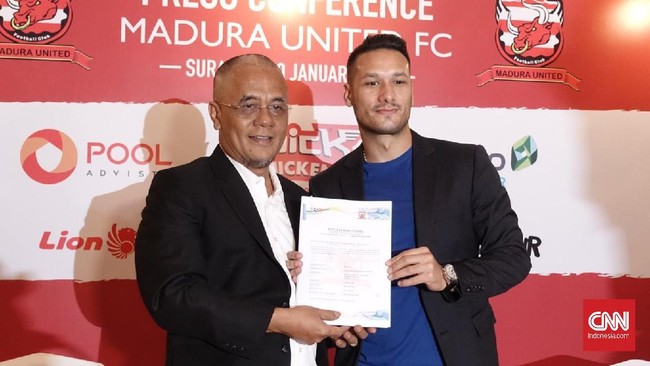 Madura United mengaku sudah memenuhi semua keinginan Persib Bandung untuk bisa mendapatkan Raphael Maitimo. Maitimo ke Madura United karena ingin juara.
