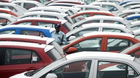 Gaikindo Pasang Target Penjualan Mobil <i>Flat</i> di 2018