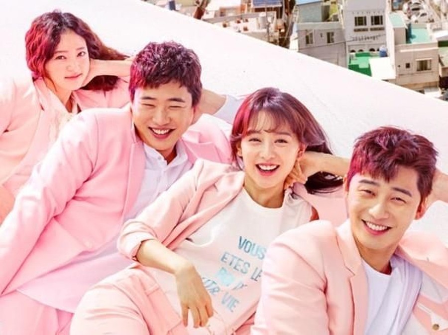 Deretan drama korea dengan genre komedi yang mampu mengusir rasa bosan saat menghabiskan waktu di rumah. 