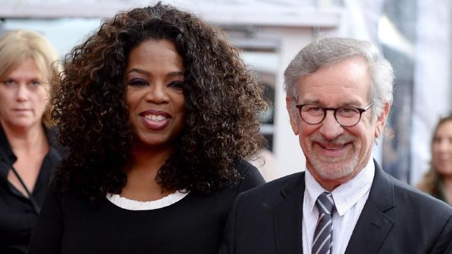 Sutradara Steven Spielberg menggandeng Oprah Winfrey kembali dalam penggarapan ulang proyek tahun 1985, 'The Color Purple'.
