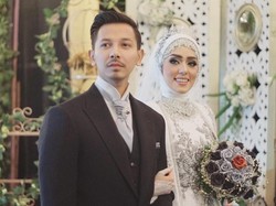 Rey Utami... Fairuz Mau Jenguk Anak Kamu Nih yang Lagi Sakit