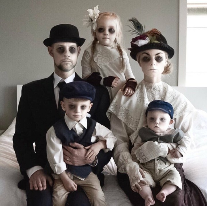 <p>Keren deh sampai si kecil juga di-make-up, he-he. (Foto: Instagram/kweilz)</p>