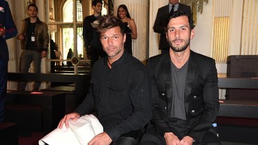img-title Ricky Martin dan Suami Cerai Usai 6 Tahun Menikah Sesama Jenis