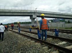 Serba-serbi Kereta Api Trans Sulawesi Diusul Pakai Rel Melayang di Makassar