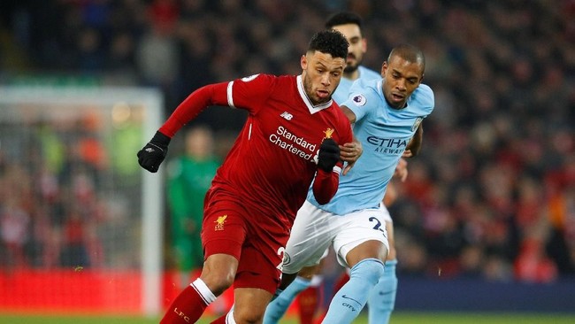 Permainan terbuka antara Liverpool dan Manchester City terjadi dalam pertandingan yang berlangsung di Stadion Anfield, Minggu (14/1).